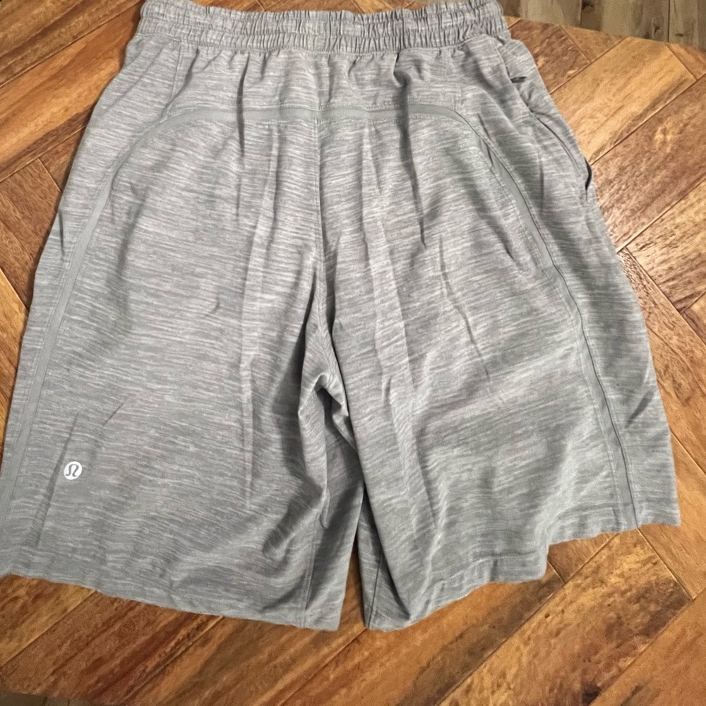 Lululemon Athletica Gray Pace Breaker Lined 7”